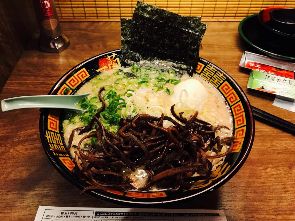 Types of Ramen: Tonkotsu Ramen. Image courtesy of Kanesue via Flickr Commons.