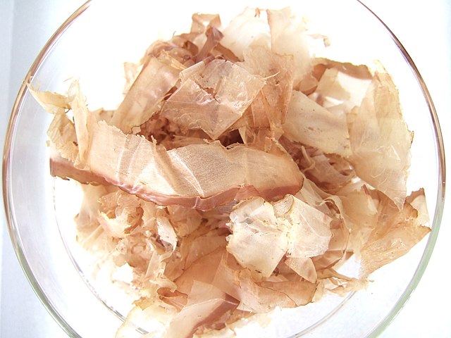 Ramen Toppings - Bonito Flakes. Wikipedia.