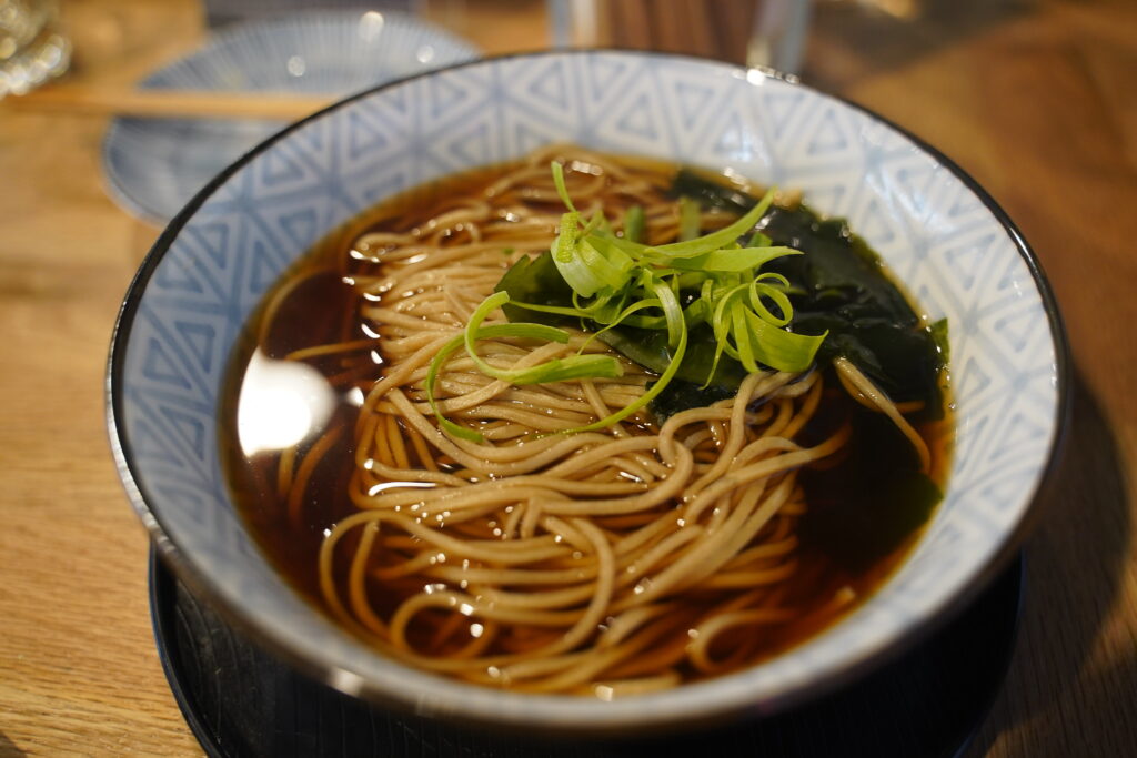 Types of Ramen: Kake Soba Ramen. Image courtesy of Alpha via Flickr Commons.